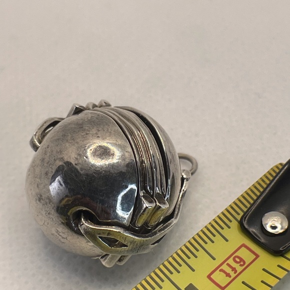 Beautiful locket - Picture 6 of 7